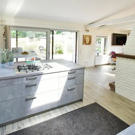 Haus Am See Apartment